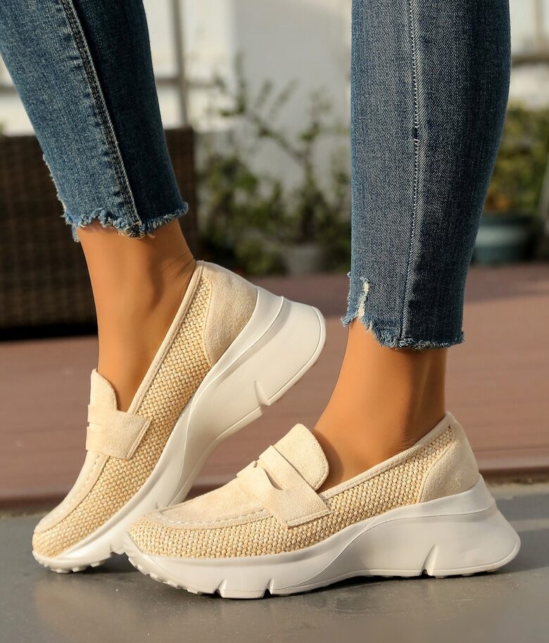 12 set box Beige Moccasins size 36 - 41