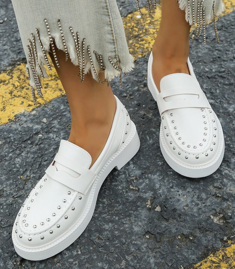12 set box White Moccasins size 36 - 41