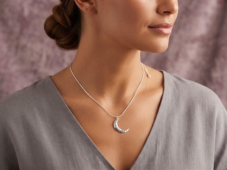 925 Sterling Silver Moon 1 pcs
