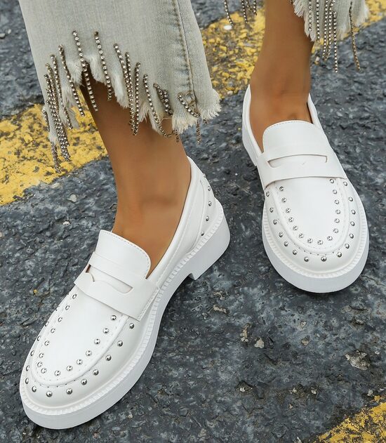 12 set box White Moccasins size 36 - 41
