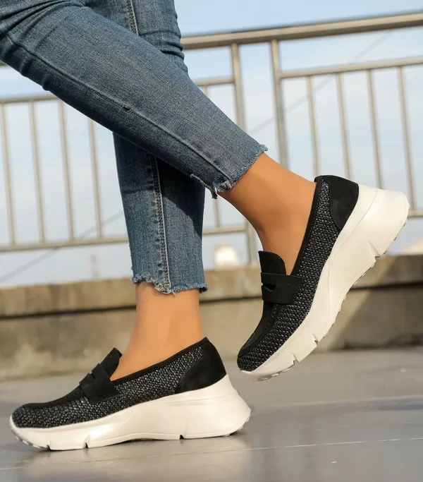 WOMEN'S SHOES - MOCCASINS - BLACK