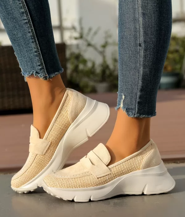 WOMEN'S SHOES - MOCCASINS - BEIGE